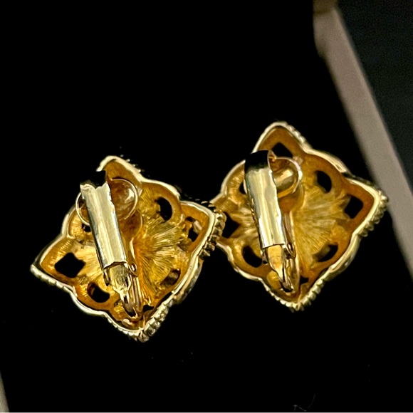 ✨Elegant Vintage Pearl Clip On Earrings - Picture 2 of 3